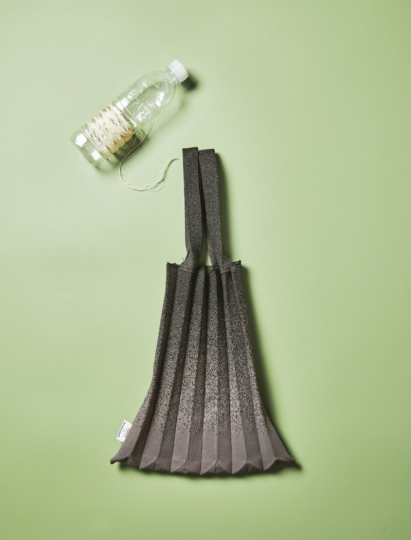 체크인 그린 패키지로 제공하는 업사이클링 가방(해비치 제공)