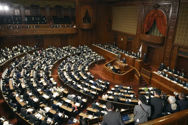 日출입국관리법 개정안 시행 "난민 신청 중에 강제추방 가능"