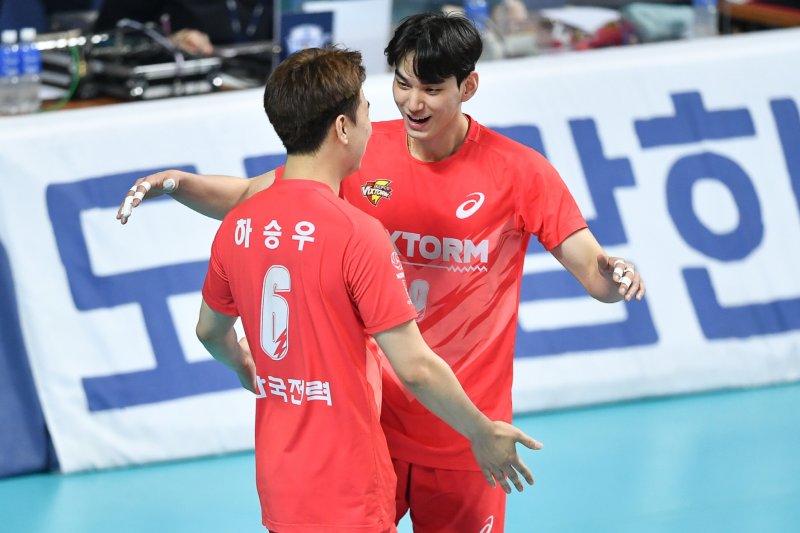 장충에 한전 관중 몰고 온 임성진, 준PO 승리 일등 공신 - 파이낸셜뉴스