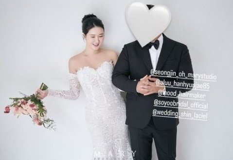'결혼식 앞둔' 장미인애, 반지 끼고 이미 혼인신고한 남편에 기댄 채 미소 [N샷]