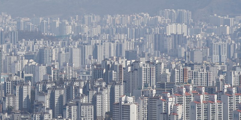 지난 27일 서울 중구 남산에서 바라본 시가지의 전경. 사진=뉴스1