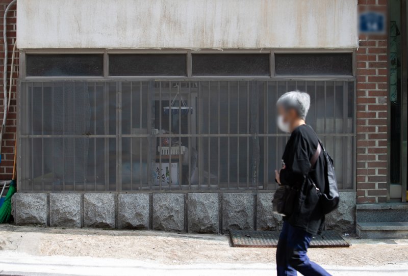 사진은 서울 동작구에 위치한 반지하 거주지의 모습. 2022.10.5/뉴스1 ⓒ News1 이재명 기자