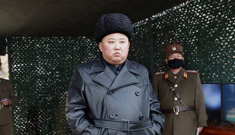 김정은 북한 국무위원장이 2일 전선 장거리포병구분대의 화력타격훈련을 지도했다고 조선중앙통신이 3일 보도했다. 사진=조선중앙통신 캡처