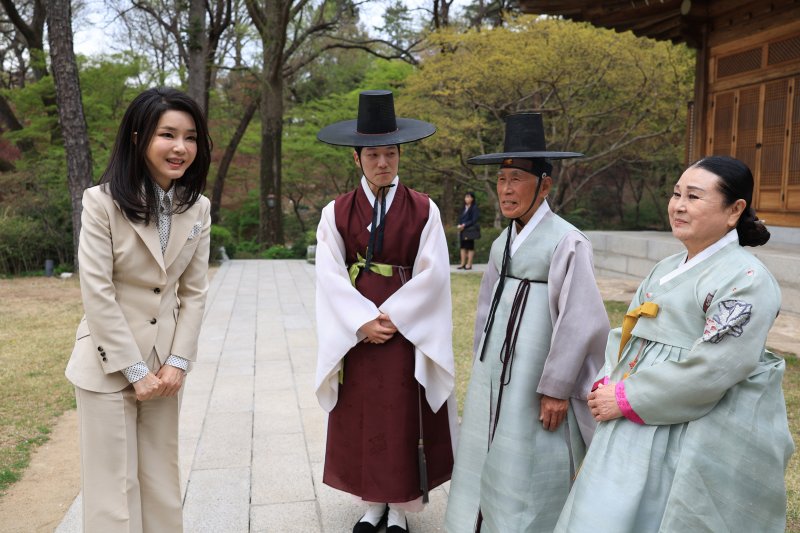 "김건희 여사 녹화 시작 후 들러..여사 위한 공연 아니었다"
