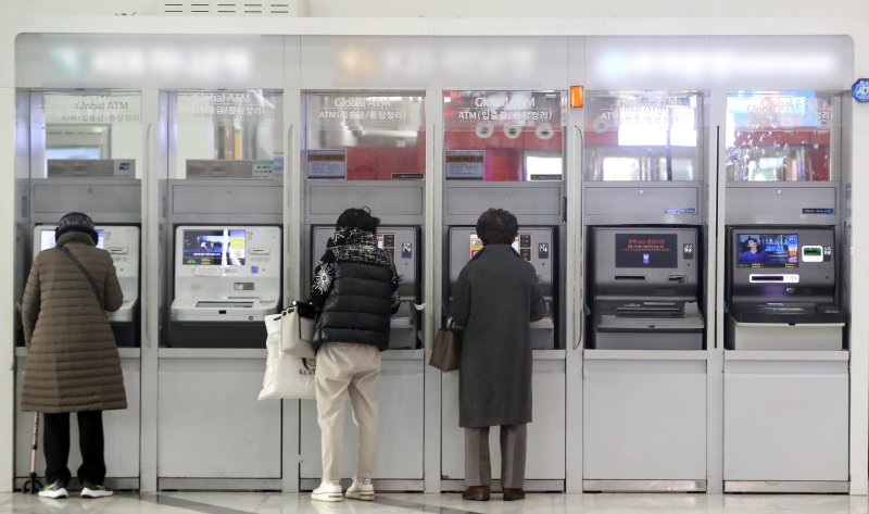 금융당국-銀, 전세사기 주택 '경매 유예' 논의.. 관건은 접점 찾기