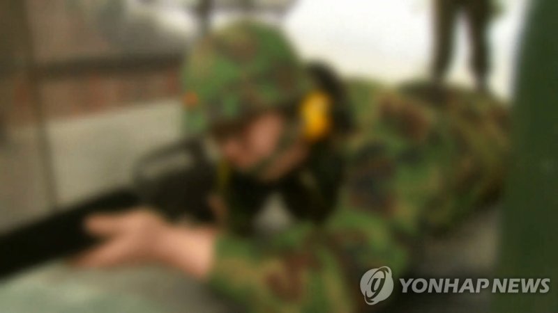 "니 겨드랑이서 양파 썩은내 나" 후임병 괴롭힌 남성, 결국..