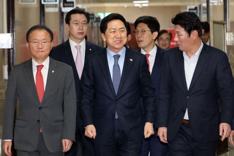 국민의힘 최고위원 및 중진의원 연석회의