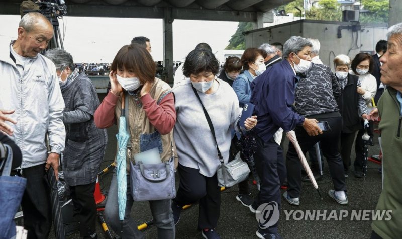 日기시다 연설장서 폭발음 '쾅'...24세男 현장 체포(종합)