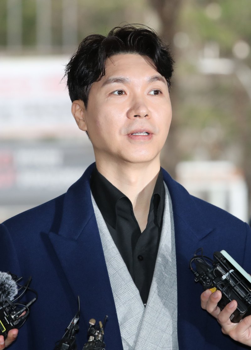 박수홍 오늘 '친형 횡령 의혹' 재판 증인 출석한다