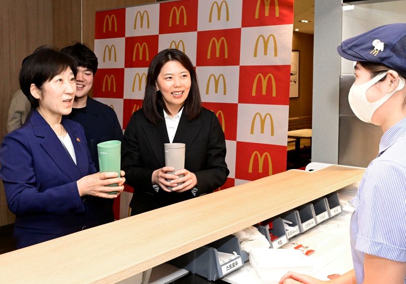 '지구의 날' 환경부 장관, 맥도날드 대표가 청년들과 만난 사연은