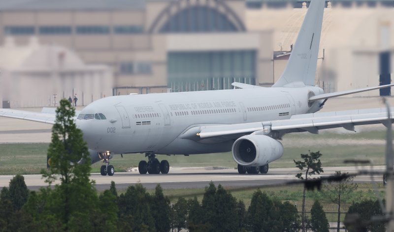 군 공항, 전천후 안전 착륙 지원 사업 본격화