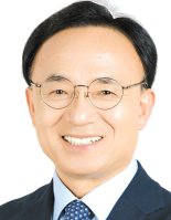 [서초포럼] 미국경제 경착륙 가능성 높다