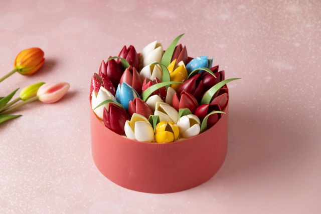 카네이션 케이크가 15만원...가정의 달 '벌써 부담'