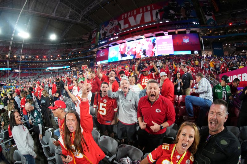 애플 452만원짜리 비전프로 콘텐츠로 스포츠 찍었다...미식축구 중계부터 시작할 듯