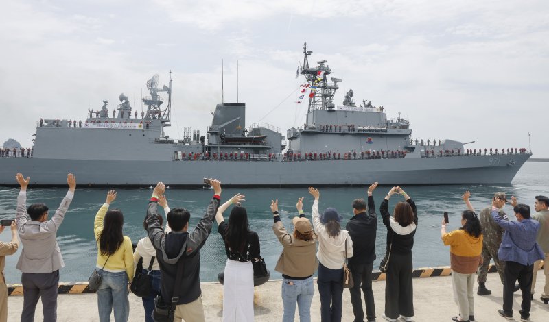 軍 '해외파병업무 훈령' 개정... "파병 군인 '부적격' 여부 현지·합참서 심의"