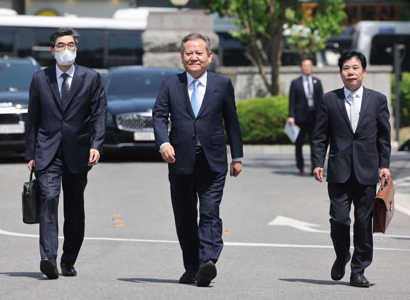 이상민 행정안전부 장관이 9일 서울 종로구 헌법재판소에서 열린 탄핵 심판 사건 첫 변론에 출석하고 있다. (공동취재) 2023.5.9/뉴스1 ⓒ News1 구윤성 기자