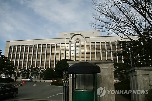 "안 만나주면 불지른다" 자신 변호해준 국선변호사 스토킹한 40대男 '징역 5년'
