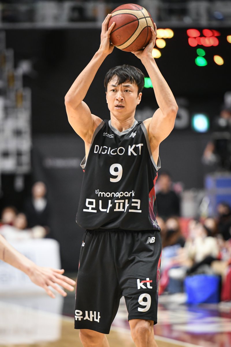 [서울=뉴시스]프로농구 수원 KT 김영환 (사진 = KBL 제공)