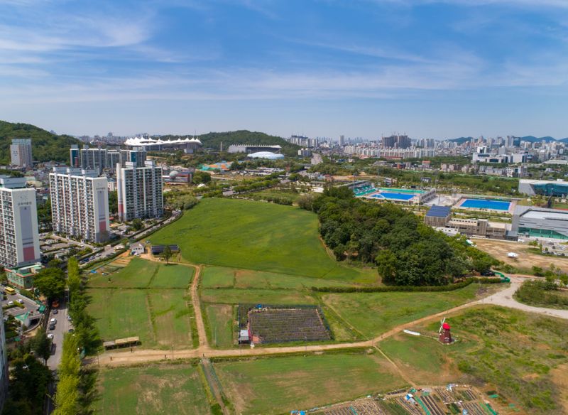 인천 선학경기장 뒤 유휴지에 도심속 힐링공간 조성