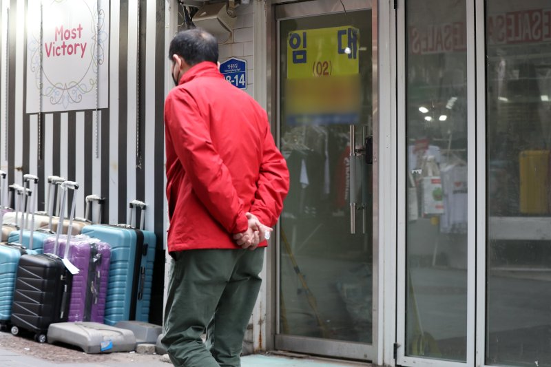 [출근길money]6개월째 계류된 개인채무자보호법, 코로나 빚폭탄 방지 '골든타임' 놓치나