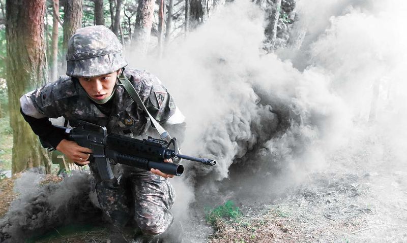 코로나19로 4년만에 다시뛰는 예비군..병력자원 부족 현실적 대안 부상 [밀리터리 월드]