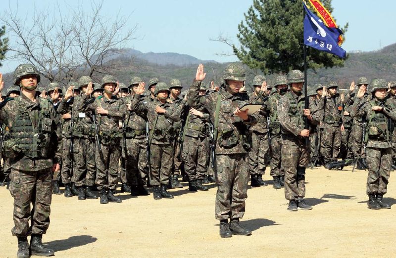 코로나19로 4년만에 다시뛰는 예비군..병력자원 부족 현실적 대안 부상 [밀리터리 월드]