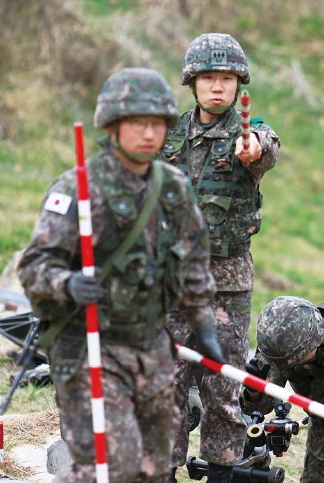 코로나19로 4년만에 다시뛰는 예비군..병력자원 부족 현실적 대안 부상 [밀리터리 월드]