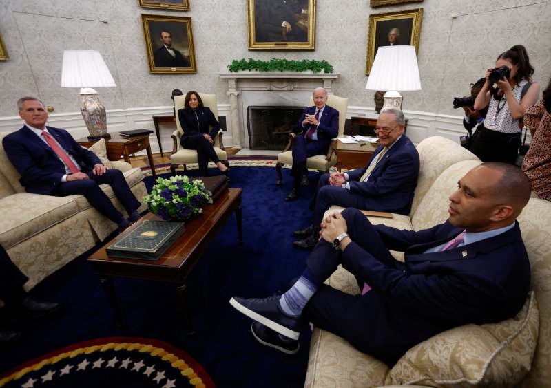 기약 없는 美 부채한도 협상에 원달러 환율 다시 1340원대로