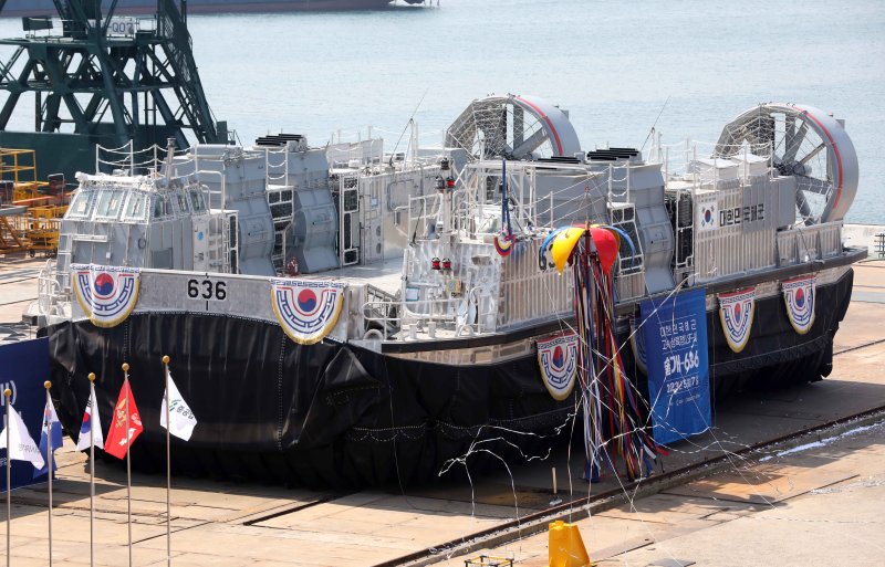 고속상륙정 고난도 조종 훈련도 '3D 시뮬레이터'로 본격화