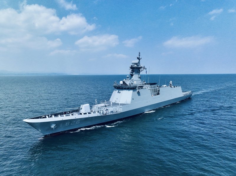 대한민국 해군은 신형 호위함 천안함(FFG-826)이 2023년 5월 19일 진해 군항에서 취역했다고 밝혔다. (사진은 툭정 사실과 무관한 자료 사진임) 사진=해군 제공