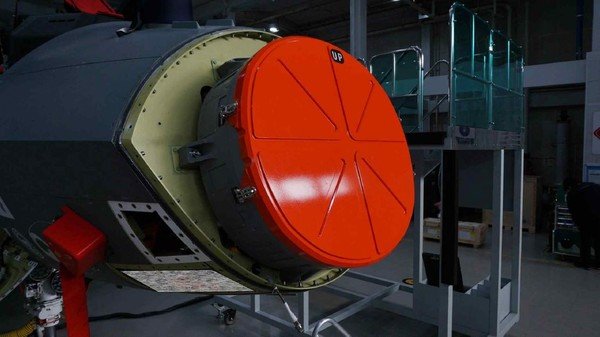 한화시스템이 자체 개발해 한국형 전투기 KF-21에 장착한 AESA 레이다. 한화시스템 제공