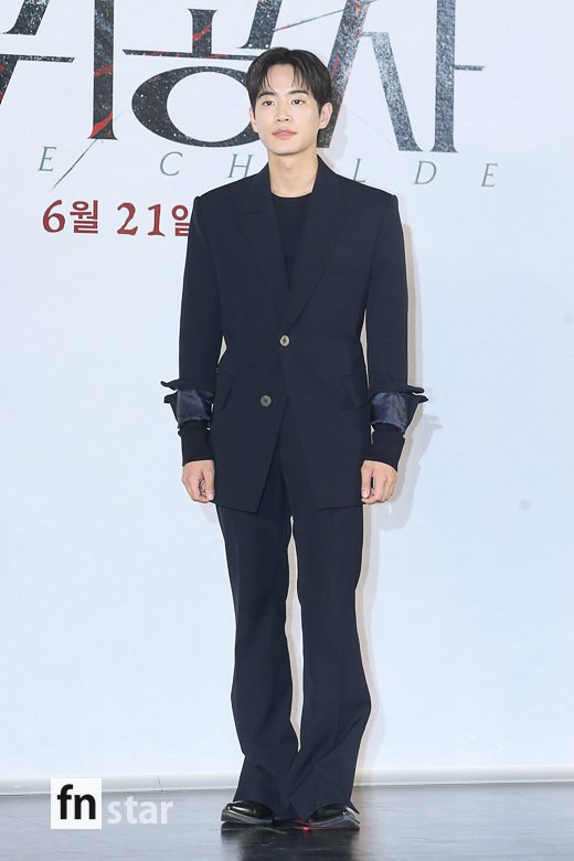 [포토] 강태주, '근사한 블랙수트'