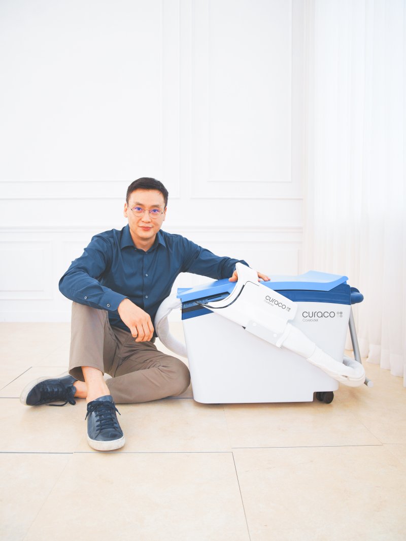 [fn이사람] "병상 누운 아버지 보고 비데로봇 만들었죠"