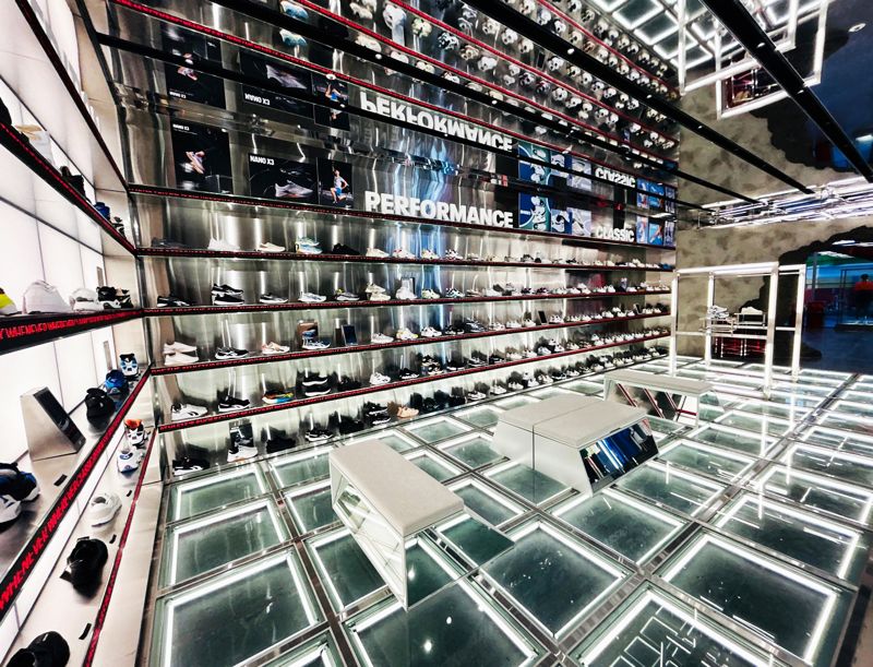 리복 대구 동성로 플래그십 스토어. LF 제공.