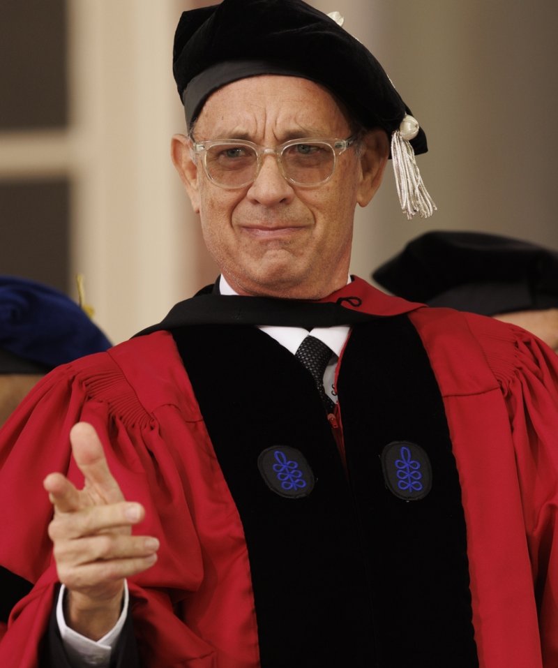 하버드대 졸업식 축사한 톰 행크스 [EPA=연합뉴스]