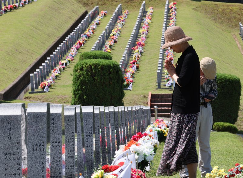 30년 이상 헌신한 경찰-소방공무원 국립호국원 안장, 28일부터 시행
