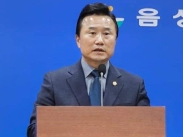 1일 서효석 충북 음성군의회 의원이 음성군청에서 기자회견을 열고 최근 갑질 논란에 대해 사과하고 있다.(서 군의원 제공)2023.6.1/뉴스1