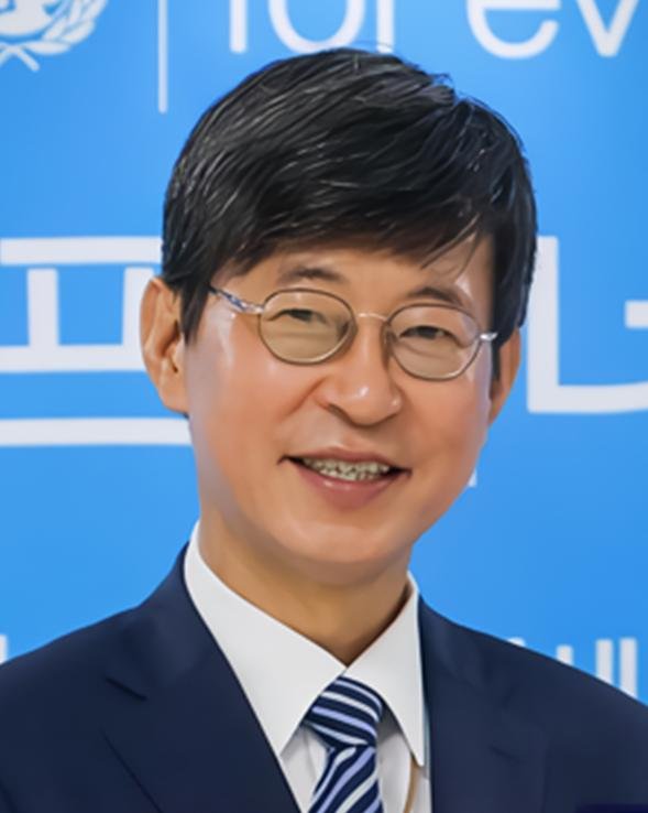윤석열 대통령은 2일 초대 재외동포청장에 이기철 전 외교부 재외동포영사대사를 임명했다. (대통령실 제공) 2023.6.2/뉴스1 ⓒ News1 안은나 기자