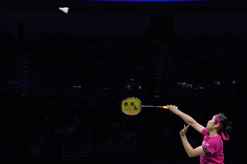 [쑤저우=신화/뉴시스]  Ahn Se-young plays Karupateban Retsuhana in the women's singles semifinal against Malaysia at the 2023 World Badminton Federation (BWF) World Mixed Team Championships (Sudirman Cup) held in Suzhou, China on the 20th (local time).  Ahn Se-young won the match 2-0 (21-10 21-13) and Korea defeated Malaysia 3-1 to advance to the finals of the tournament for the first time in six years.  2023.05.20.