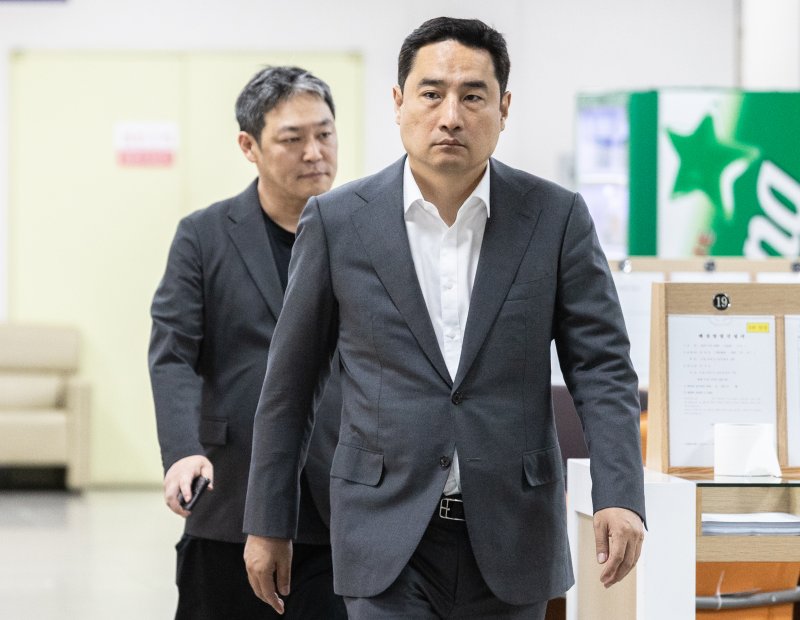 '가세연 옥외대담' 강용석 벌금형 불복 항소…1심 벌금 200만원 - 파이낸셜뉴스