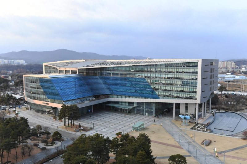 성남시, '폐현수막 전량 재활용' 50개동에 수거함 설치