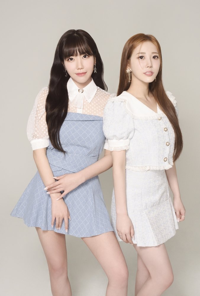 '트롯 여제' 김희진·윤서령, '두자매' 결성…19일 데뷔