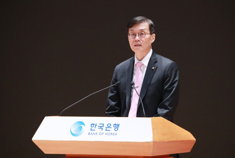 이창용 한국은행 총재가 12일 오전 서울 중구 한국은행에서 한국은행 창립 제73주년 기념사를 하고 있다. (한국은행 제공) 2023.6.12/