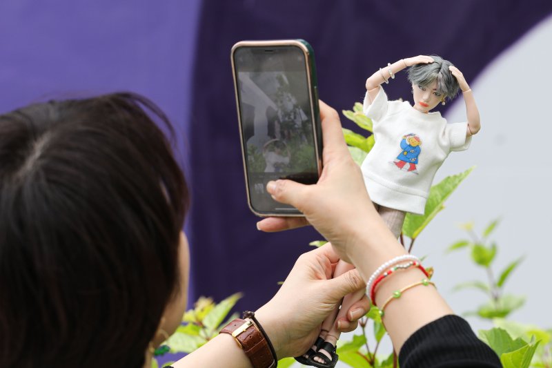 [BTS 10주년⑤]10대부터 60대까지 아미 인터뷰…방탄소년단 '우함사바'