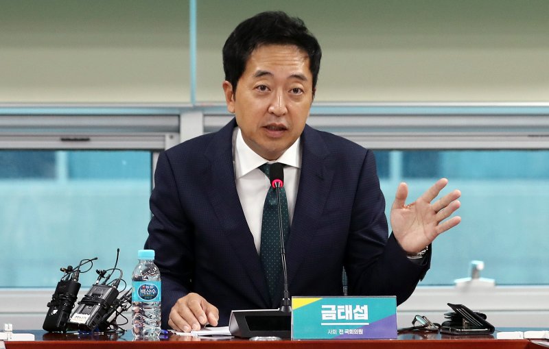 금태섭 “신당 9월 창당에 박차…양당제 환멸 느낀 사람들 모이라”