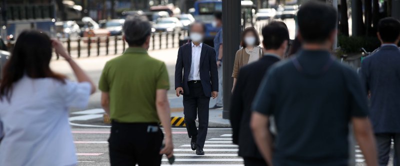 월급 500만원 넘는 20대 청년들, 직업 살펴보니..