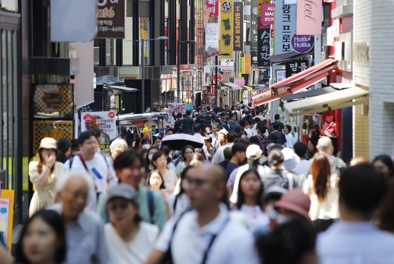 대규모 할인·숙박쿠폰 뿌린다…부산도 내국인 공유숙박 허용 [하반기 경제정책]