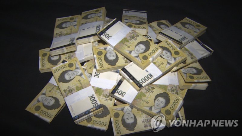 '투자하면 고수익 보장'...노인들 속여 10억원 가로챈 일당 검거
