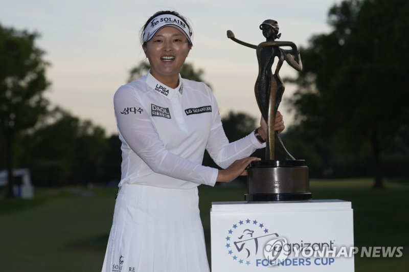 ‘158주 세계 랭킹 1위’ 고진영, 여자 PGA 챔피언십 3R 4타차 공동 6위 … 신기록 달성 가능할까