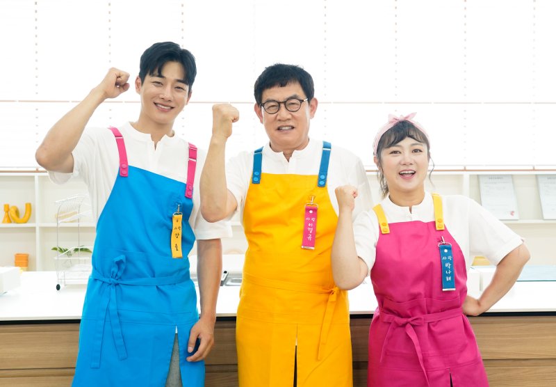 강율, 이경규, 박나래(왼쪽부터) 사진 제공=JTBC '웃는 사장'